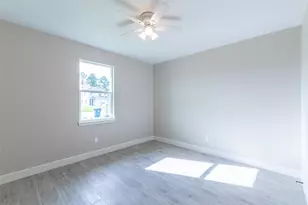 1055 Rd 5203, Cleveland, TX 77327 - Photo 20