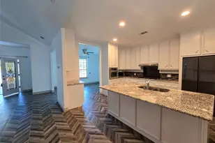 2002 White Doe Court, Cleveland, TX 77328 - Photo 12