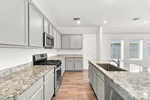 14222 Overbrook Willow Wy, Rosharon, TX 77583 - Photo 12