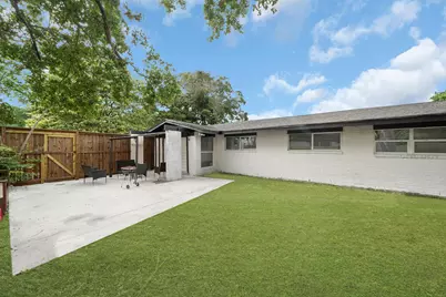 11103 Greenwillow Street, Houston, TX 77035 - Photo 10