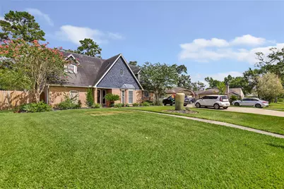 614 S Diamondhead Boulevard, Crosby, TX 77532 - Photo 2