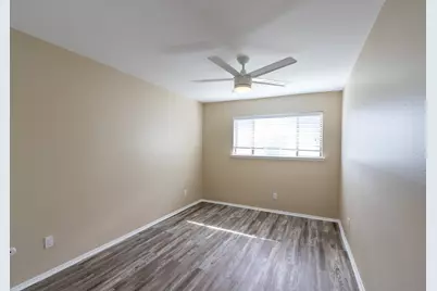 7140 N Holiday Drive, Galveston, TX 77550 - Photo 12