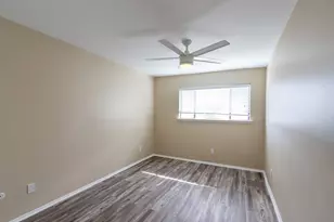 7140 N Holiday Dr, Galveston, TX 77550 - Photo 12