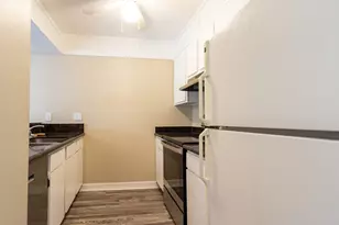 7140 N Holiday Dr, Galveston, TX 77550 - Photo 8