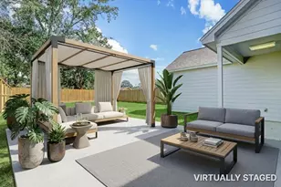 8111 James Franklin St, Houston, TX 77088 - Photo 10