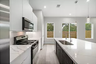 24 Bucan St, Houston, TX 77076 - Photo 14