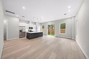 24 Bucan St, Houston, TX 77076 - Photo 6