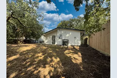 13406 Melcher Drive, Houston, TX 77045 - Photo 20