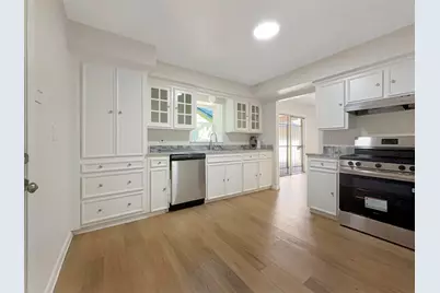 13406 Melcher Drive, Houston, TX 77045 - Photo 8