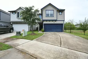 104 Camelot Pl Ct, Conroe, TX 77304 - Photo 2
