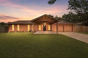 29318 Waltham St, Spring, TX 77386 - Photo 2