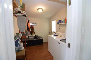 1821 E Winn St, Kemah, TX 77565 - Photo 10