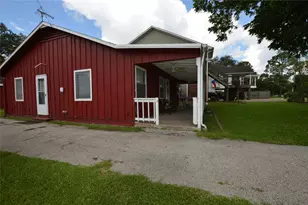 1821 E Winn St, Kemah, TX 77565 - Photo 4