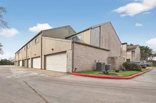 10811 Richmond Ave, Houston, TX 77042 - Photo 30