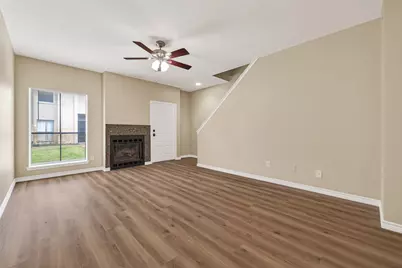 10811 Richmond Avenue #121, Houston, TX 77042 - Photo 4