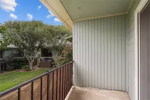 102 Strand St, Galveston, TX 77550 - Photo 14