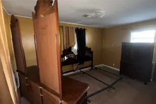 1913 Lincoln Dr, Orange, TX 77630 - Photo 6