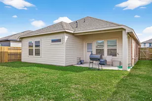 13306 Dalvay Beach Dr, Texas City, TX 77568 - Photo 10