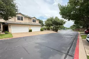 2100 Pipers Field Dr, Austin, TX 78758 - Photo 32