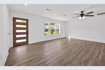 2311 8th Street, Liverpool, TX 77577 - Photo 6