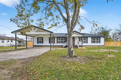 2311 8th Street, Liverpool, TX 77577 - Photo 2