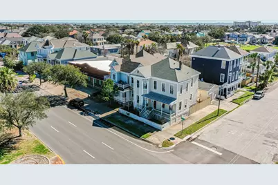 1927 Broadway Street, Galveston, TX 77550 - Photo 2