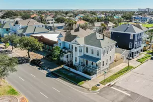 1927 Broadway St, Galveston, TX 77550 - Photo 2