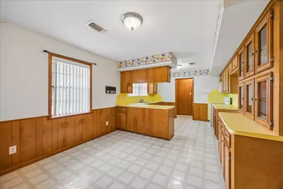 208 Briarwood Drive, Bellville, TX 77418 - Photo 8