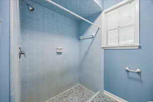 208 Briarwood Dr, Bellville, TX 77418 - Photo 12