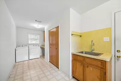 208 Briarwood Drive, Bellville, TX 77418 - Photo 16