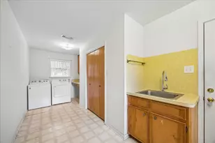 208 Briarwood Dr, Bellville, TX 77418 - Photo 16