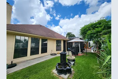 104 Portulaca Street, Lake Jackson, TX 77566 - Photo 42
