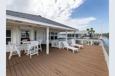 22020 Frio Drive, Galveston, TX 77554 - Photo 10
