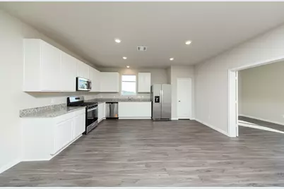 2504 Hawks Eye Drive, Conroe, TX 77340 - Photo 6