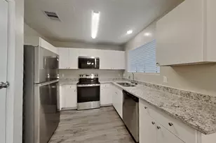 7767 High Village Dr, Houston, TX 77095 - Photo 4