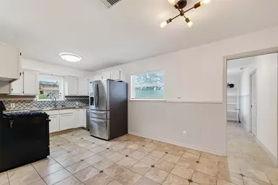 321 S Brownell Street, La Porte, TX 77571 - Photo 6