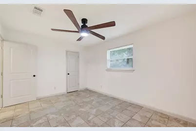321 S Brownell Street, La Porte, TX 77571 - Photo 12
