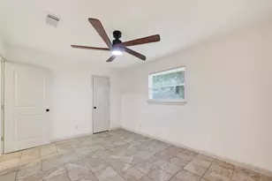 321 S Brownell St, La Porte, TX 77571 - Photo 12