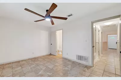 321 S Brownell Street, La Porte, TX 77571 - Photo 10