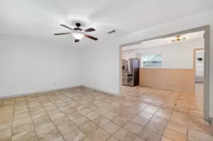 321 S Brownell St, La Porte, TX 77571 - Photo 4
