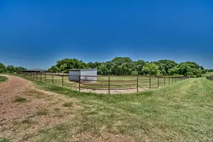 8616 Fm 2502, Brenham, TX 77833 - Photo 14