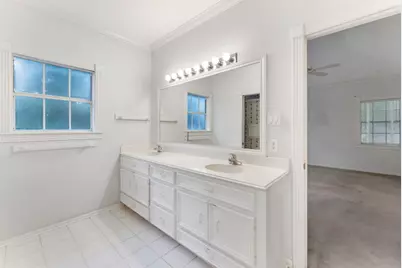 4034 Aberdeen Way, Houston, TX 77025 - Photo 36