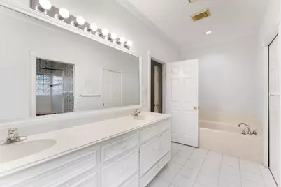 4034 Aberdeen Way, Houston, TX 77025 - Photo 38