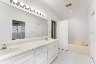 4034 Aberdeen Way, Houston, TX 77025 - Photo 38