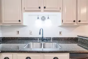 17814 Kings Park Ln, Houston, TX 77058 - Photo 8