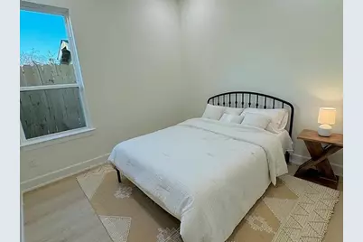 5125 Van Fleet #A, Houston, TX 77033 - Photo 6