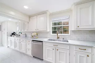 7711 Miller Glen Ln, Houston, TX 77072 - Photo 18
