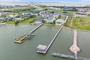 8407 Teichman Rd, Galveston, TX 77554 - Photo 38