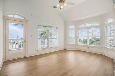 8407 Teichman Road, Galveston, TX 77554 - Photo 16