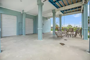 8407 Teichman Rd, Galveston, TX 77554 - Photo 30